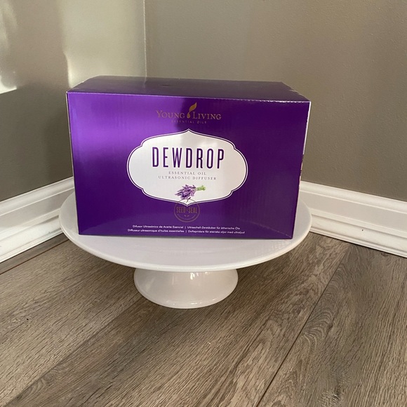 NWT. Young Living Essential Oil Diffuser. - Picture 3 of 4